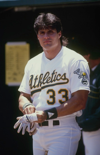 Illustration for article titled The Steroids Era Was Just Like The Housing Bubble: How MLB Incentivized Widespread Fraud